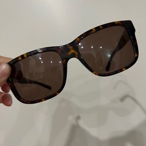 Burberry sunglasses (women)